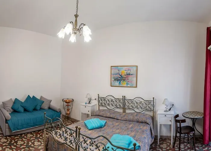 Casa Degli Artisti Diamante